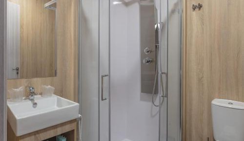 Superior Bungalow (3 Adults + 3 Children)