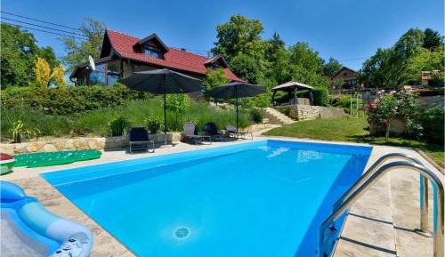 Two-Bedroom Holiday Home