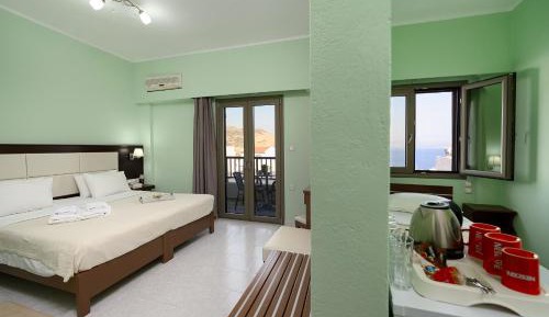 Triple Room with Sea View