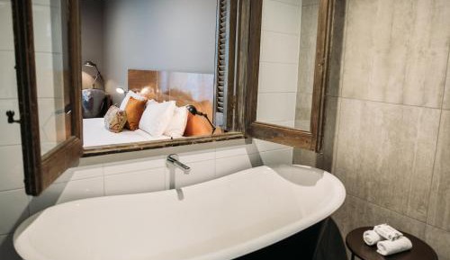 Anniversary Suite