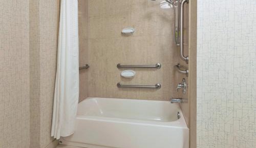 One-Bedroom Suite with King Bed Mobility Access Tub - Non-Smoking