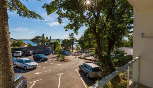 Superior Twin Room with Extra Bed and Sea Side View