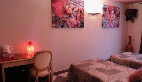 Deluxe Double or Twin Room with Pool View