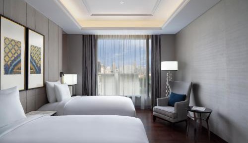 Grand Executive Suite