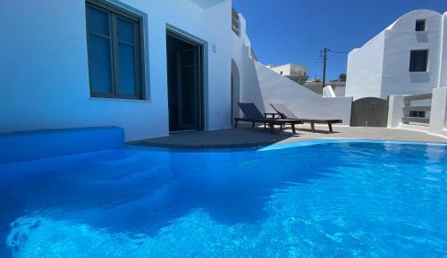 Suite with Private Pool