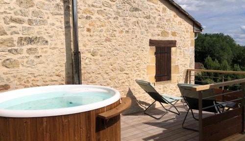 King Room with Spa Bath
