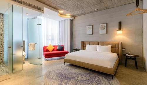 Deluxe Double Room with Shower