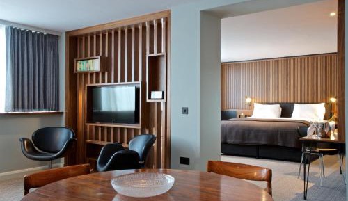 Lord Iliffe Suite