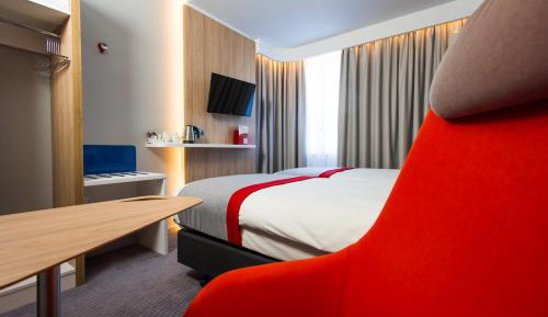 Standard Twin Room with Free Hot Breakfast