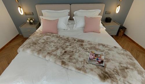 Studio with Spa Bath