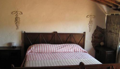 One-Bedroom Apartment with Terrace