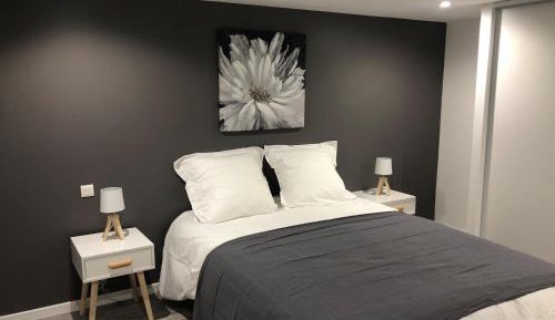 Apartment with Garden View