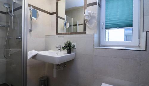 Apartment with Lake View - Top 7