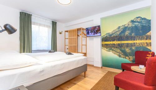 Double Room with Private Bathroom