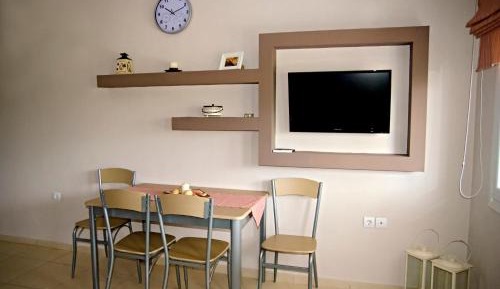 One-Bedroom Apartment (4 Adults)