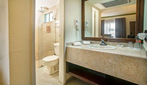 Business Room with Two Double Beds - Non-Smoking