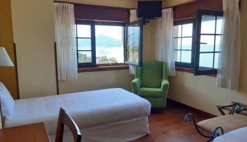 Double or Twin Room with Sea View
