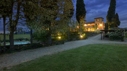 Nine-Bedroom Villa