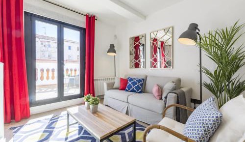 Two-Bedroom Apartment with Terrace I