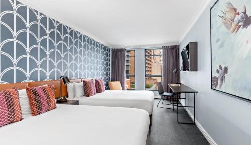 Studio with Two Queen Beds