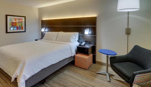 King Room - Hearing Accessible