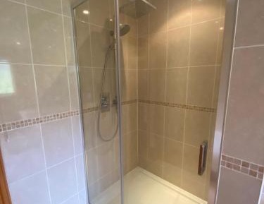 Twin Room with Private External Bathroom