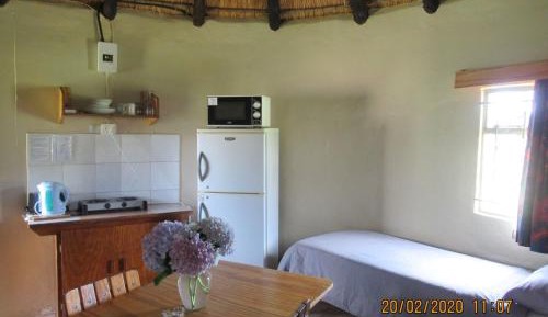 Economy Triple Room with Shared Bathroom