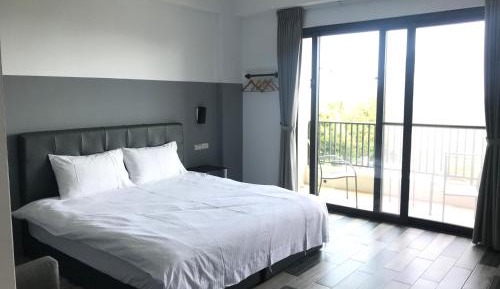 Deluxe Double Room with Balcony and Sea View