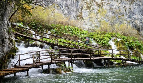 One-Bedroom Apartment with Terrace