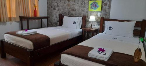 Twin Room with Shared Bathroom