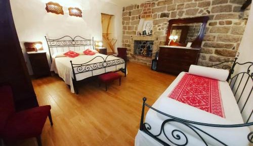 Deluxe Double Room with Extra Bed