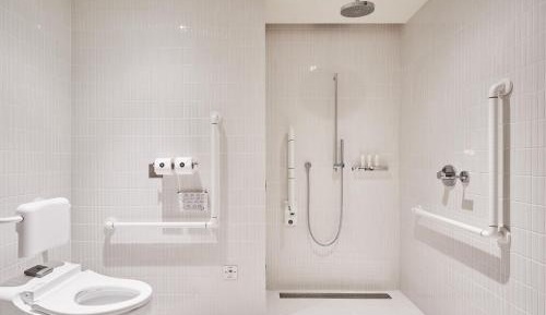 Essential King Room - Accessible