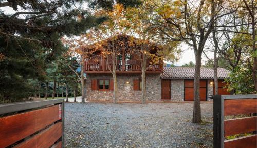 Superior Chalet