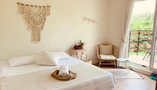 Queen Room with Balcony