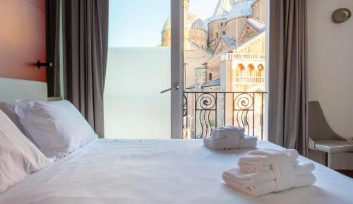 Deluxe Junior Suite