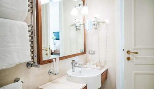 Superior Double Room with Lake View