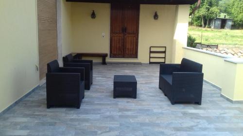 Triple Room with Private Bathroom