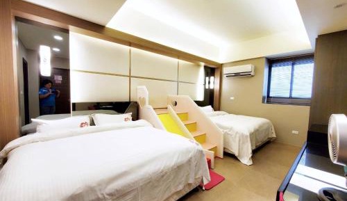 Deluxe Quadruple Room