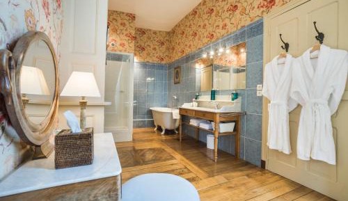 Prestige Suite