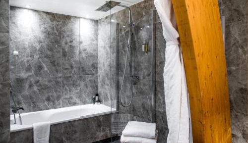 Executive Suite - Spa Access Included - Reservation Needed