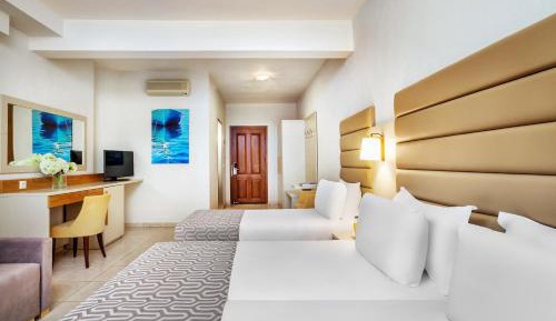 Superior Triple Room