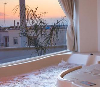 King Room with Spa Bath