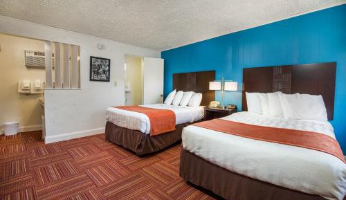 Queen Room with Two Queen Beds