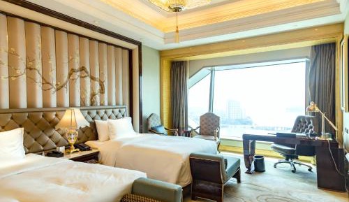 Executive Twin Room with Lake View