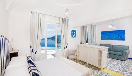 King Suite with Sea View