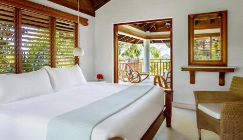 Premier Beachfront Suite 