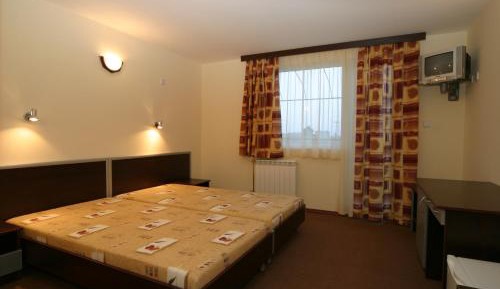 Junior Suite with Pool View