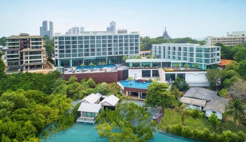 Two-Bedroom Sea House