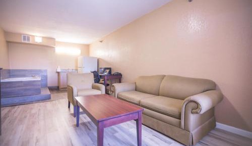 King Suite with Whirlpool