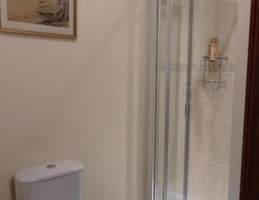 Deluxe Double Room with Shower